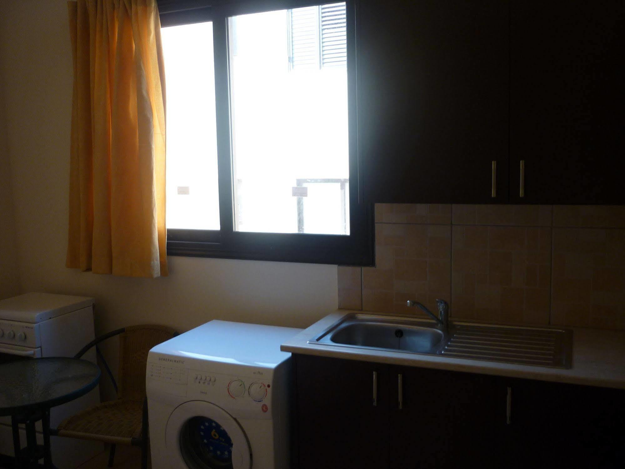 Tseri Budget Residences Nikosia Exterior foto